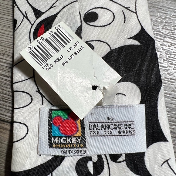 Balancine Inc The Tie Works Disney Mickey Mouse Tie - Picture 4 of 5